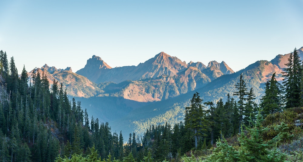 Artist Point at Mt. Baker, photo of the mountain trail near Bellingham 